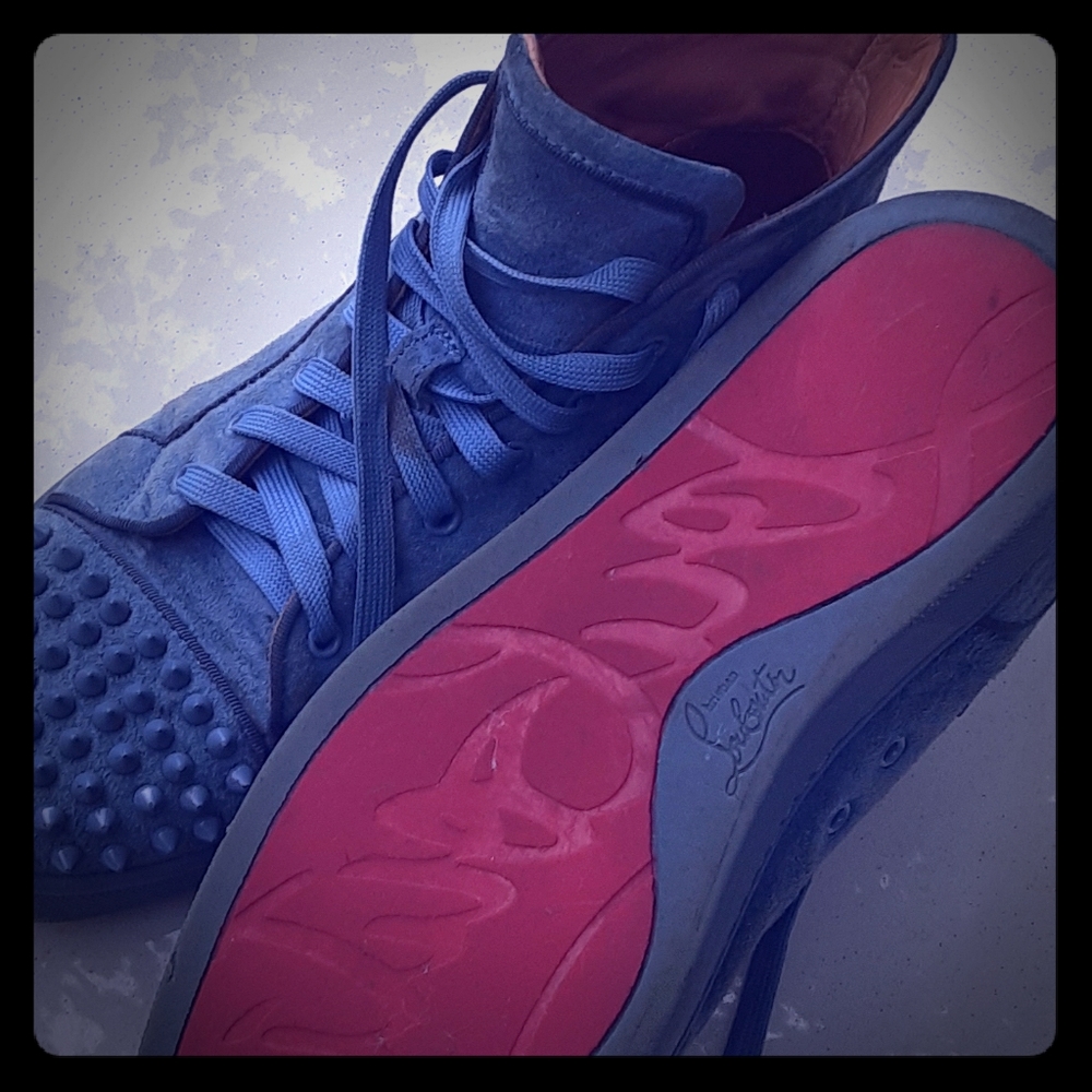 Red bottoms louboutin light blue